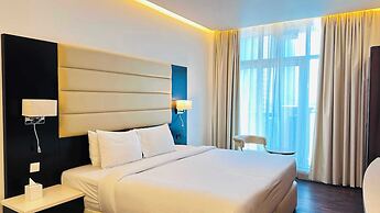 Emirates Grand Hotel
