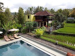Atres Villa