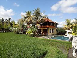 Atres Villa