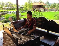 Atres Villa
