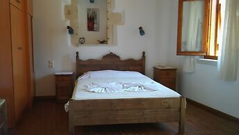 Patriko Traditional Residence