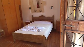 Patriko Traditional Residence