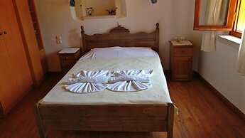 Patriko Traditional Residence