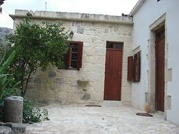 Patriko Traditional Residence