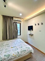Ximen Triple Tiger Hostel
