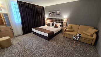 AQUA Hotel