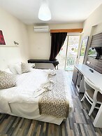 Antonis G. Hotel Apartments
