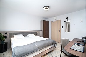 Hotel Antares