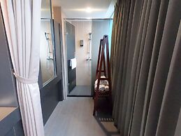 Wholesome Hotel