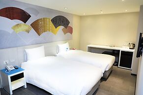 Wholesome Hotel