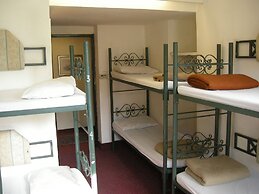 Ron Hotel