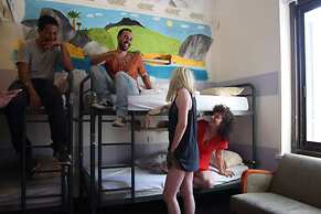 Ron Hotel