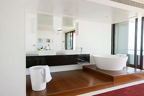 1866 Court & Suites