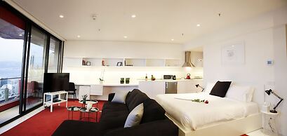 1866 Court & Suites