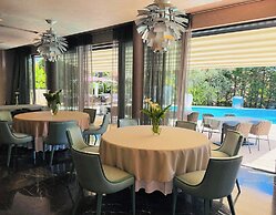 Hotel Arupinum