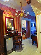 The Noble Suites