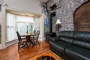 The Noble Suites