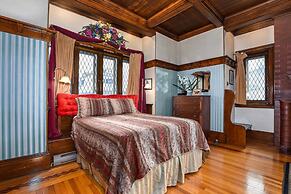 The Noble Suites