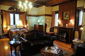 The Noble Suites