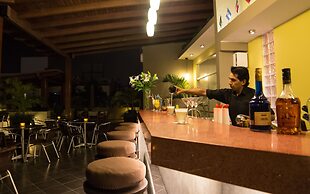 El Faro Inn