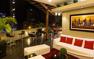 El Faro Inn
