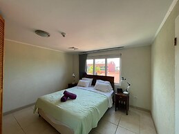 Del Rey Apartments