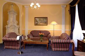 Hotel Embassy