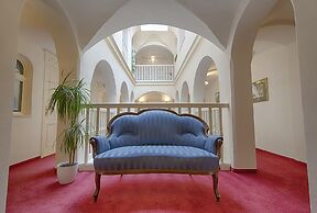 Hotel Embassy