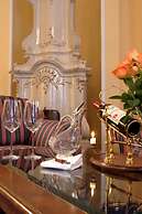 Hotel Embassy