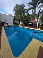 Hotel y Suites Los Encantos