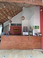 Hotel y Suites Los Encantos