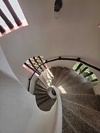 Hotel y Suites Los Encantos