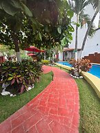 Hotel y Suites Los Encantos