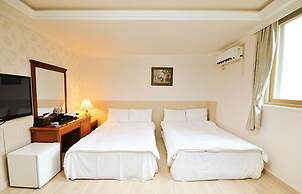 Chambord Hotel