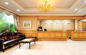 Chambord Hotel