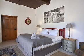 Yellow Aloe Guesthouse