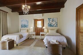 Yellow Aloe Guesthouse