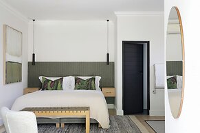 Twice Central Guesthouse