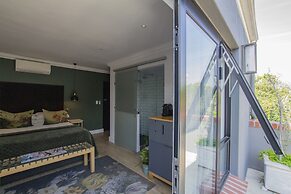 Twice Central Guesthouse