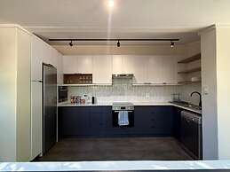 Twice Central Guesthouse