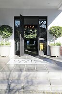 Twice Central Guesthouse