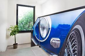 Automobil Hotel