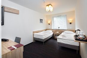 Automobil Hotel