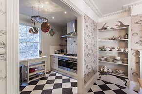 Wonderland House