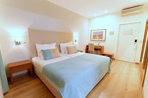 Baía Beach Hotel
