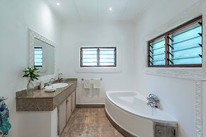 Nomad Beach Resort