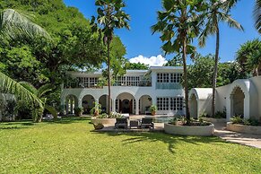 Nomad Beach Resort