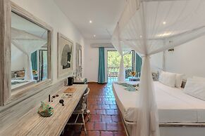 Nomad Beach Resort