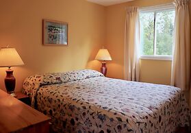 Shining Waters Cottages