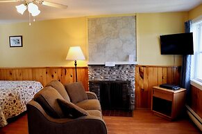 Shining Waters Cottages